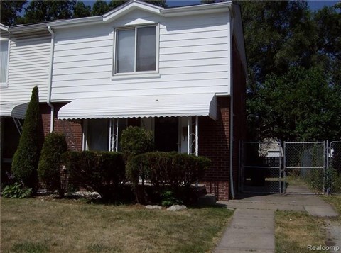 19435 Meyers 2 Beds Apartment for Rent
