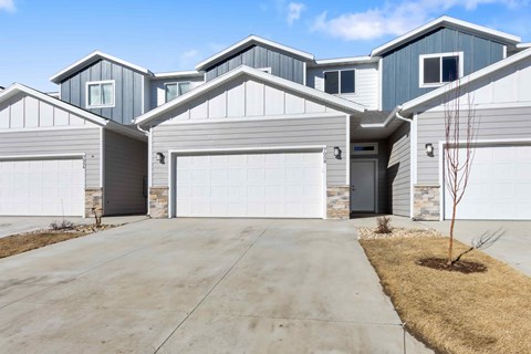 7006 East Brooks Edge Place 3 Beds Apartment for Rent