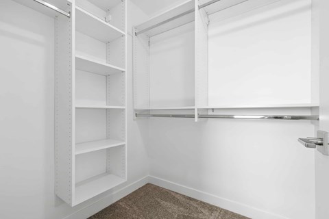 7006 East Brooks Edge Place 3 Beds Apartment for Rent