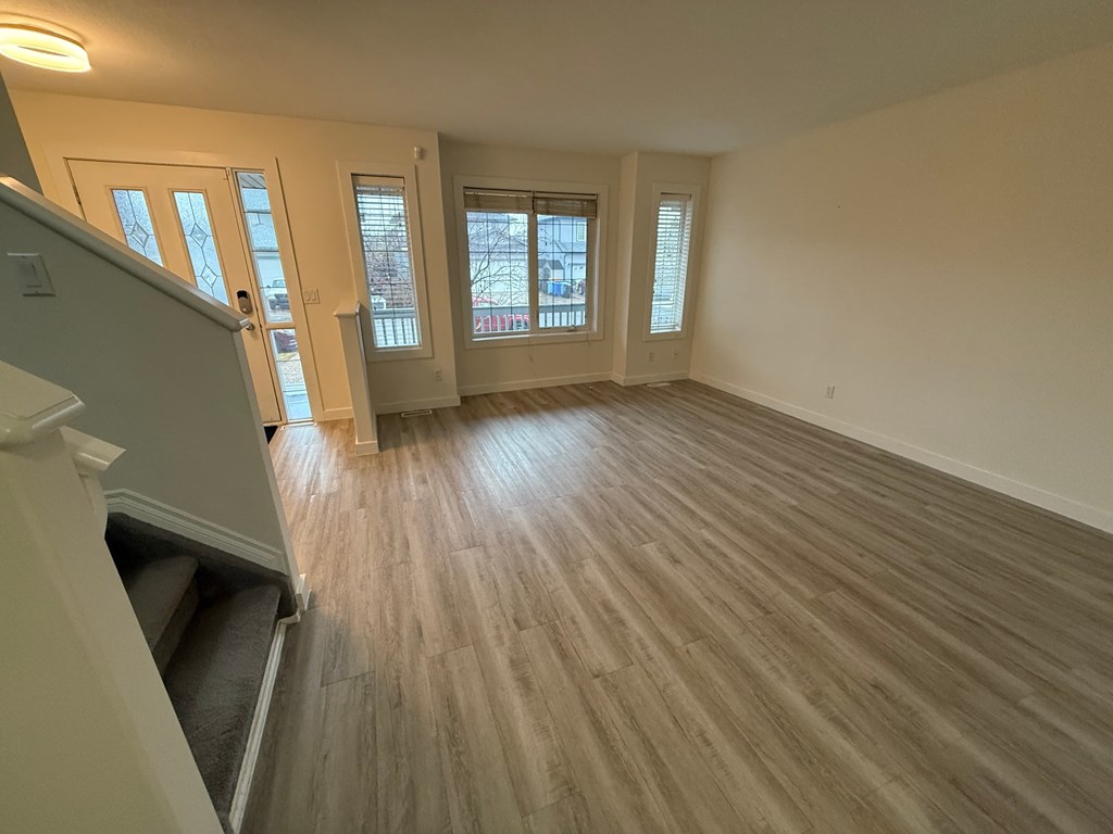 270 Rattlepan Creek Crescent 4 Beds House for Rent - Photo Gallery 12