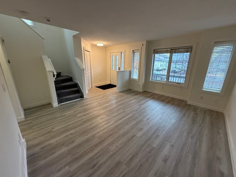 270 Rattlepan Creek Crescent 4 Beds House for Rent - Photo Gallery 3