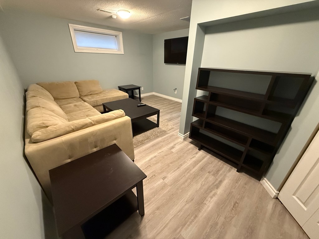 270 Rattlepan Creek Crescent 4 Beds House for Rent - Photo Gallery 22