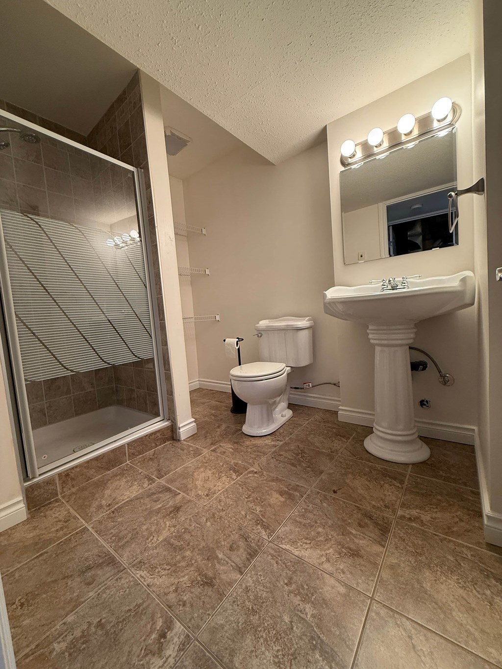 270 Rattlepan Creek Crescent 4 Beds House for Rent - Photo Gallery 31