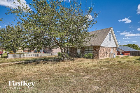 1013 Weiss Avenue 4 Beds Apartment for Rent