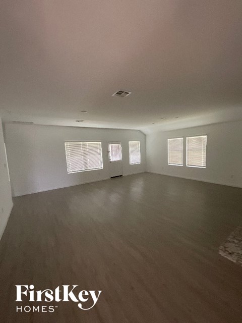 1260 Treehouse Lane 3 Beds Apartment for Rent