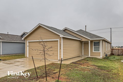 1335 White Willow 3 Beds Apartment for Rent