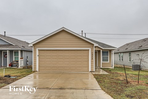 1335 White Willow 3 Beds Apartment for Rent