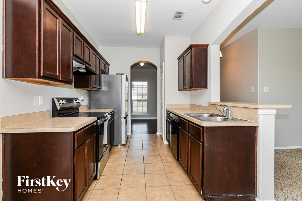 1818 Willowbrook Drive 3 Beds House for Rent - Photo Gallery 8