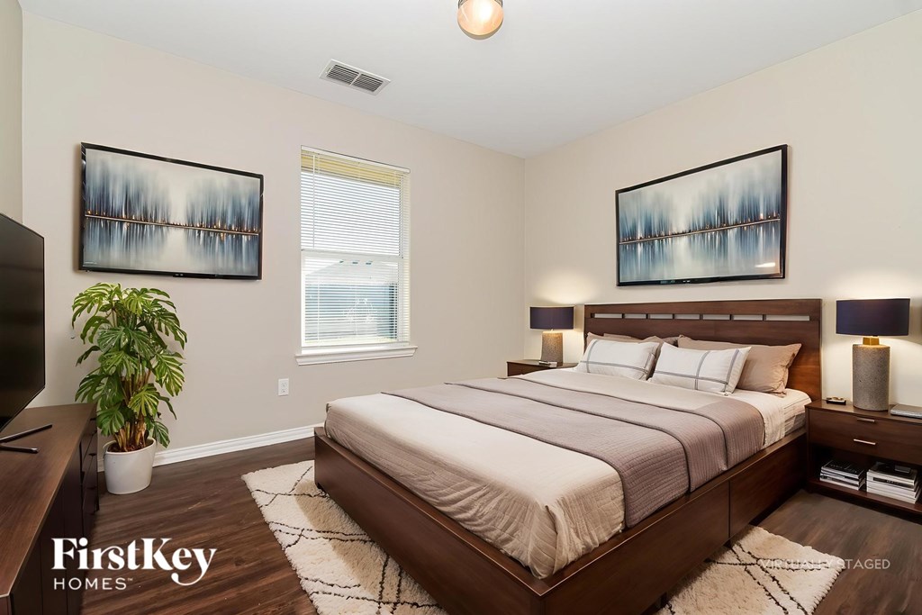 1818 Willowbrook Drive 3 Beds House for Rent - Photo Gallery 13