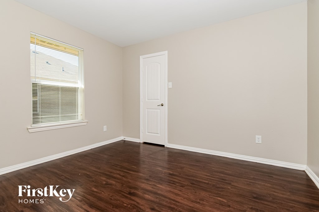 1818 Willowbrook Drive 3 Beds House for Rent - Photo Gallery 15