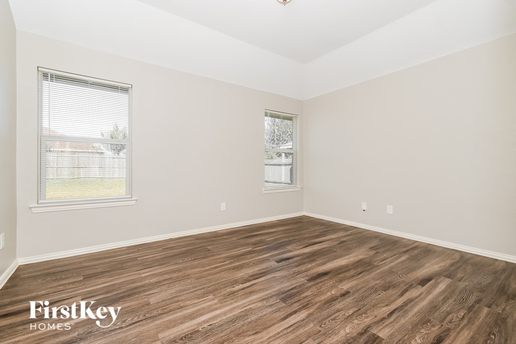 1821 Ridgecrest Drive 3 Beds House for Rent - Photo Gallery 9