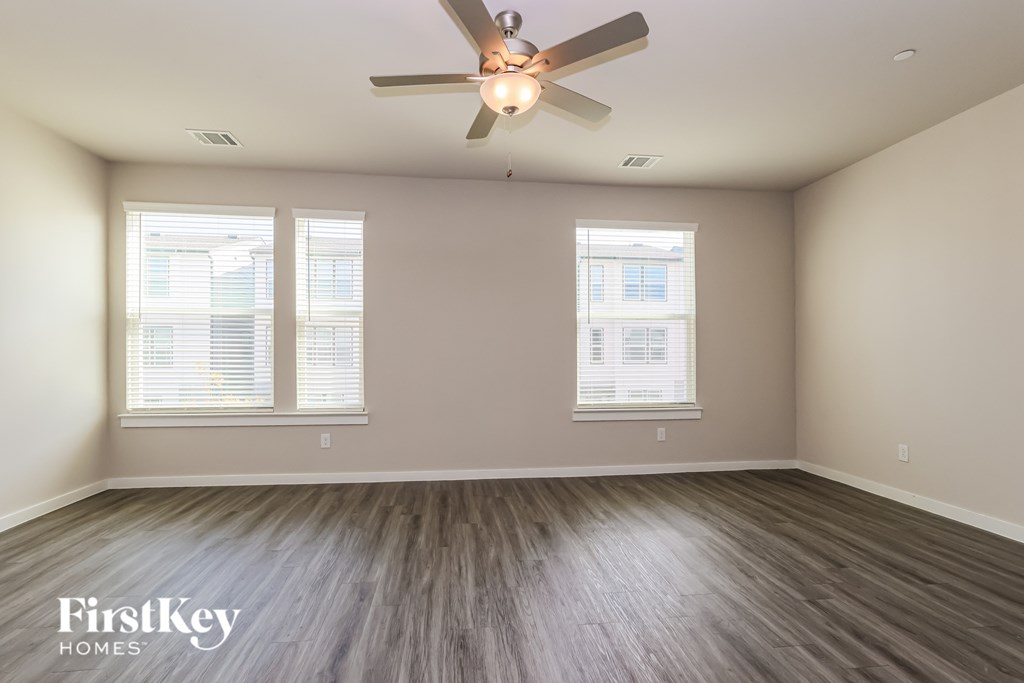 18314 W Centro Circle 3 Beds House for Rent - Photo Gallery 11