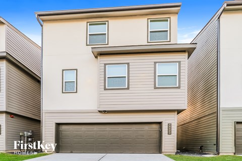 18427 Idyllic Alley 4 Beds Apartment for Rent