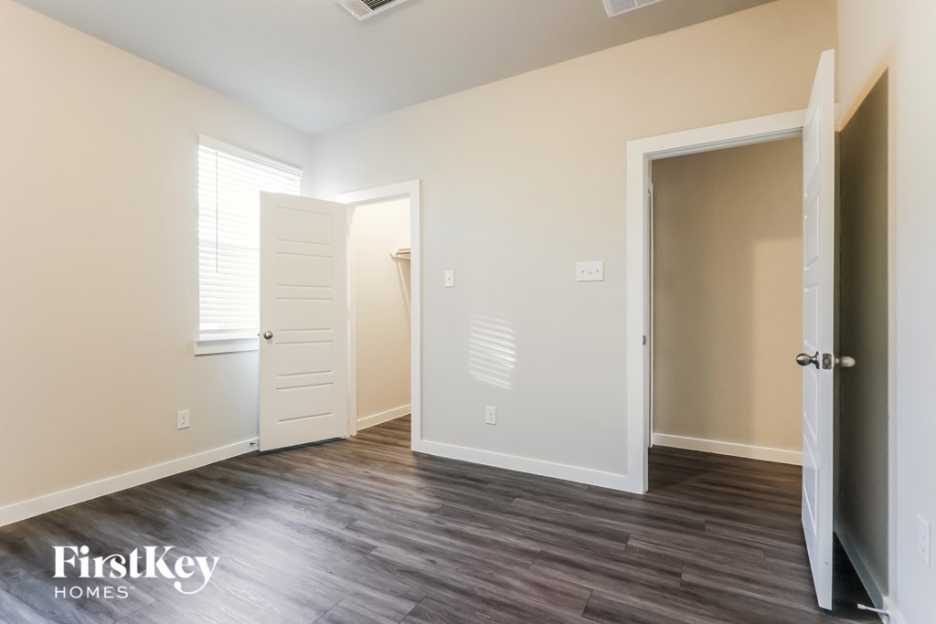 18427 Idyllic Alley 4 Beds House for Rent - Photo Gallery 14