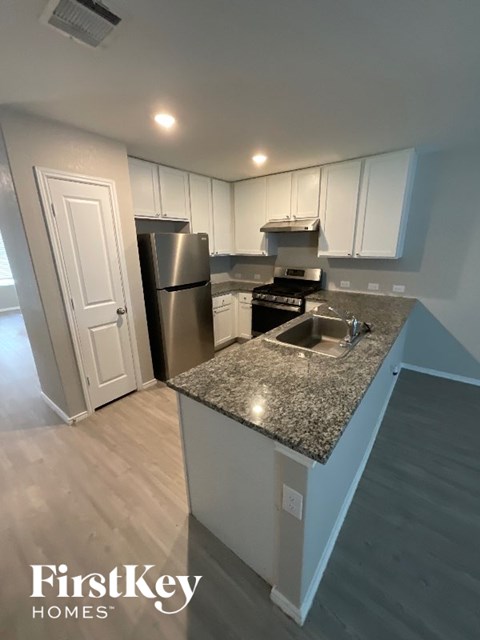 2402 Double Oak Drive 4 Beds Apartment for Rent
