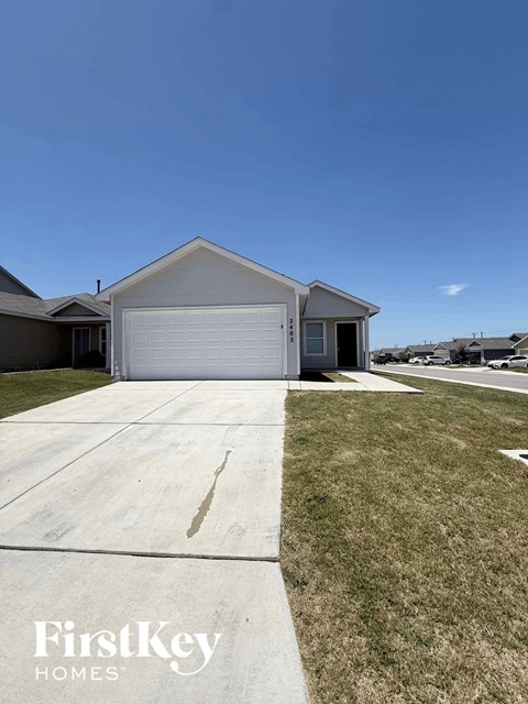 2402 Double Oak Drive 4 Beds Apartment for Rent