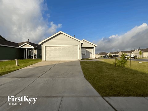2404 Lake Hills 4 Beds Apartment for Rent