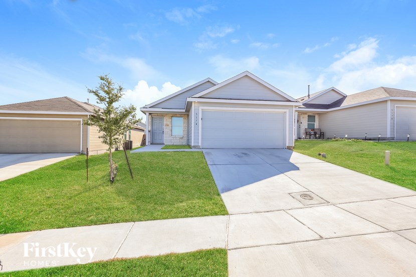 5174 Fowler Crest 4 Beds House for Rent - Photo Gallery 1