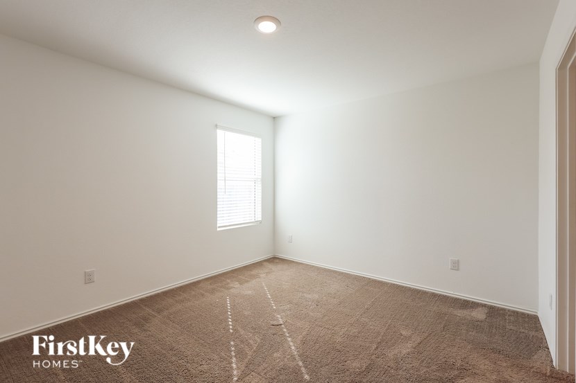 5174 Fowler Crest 4 Beds House for Rent - Photo Gallery 9