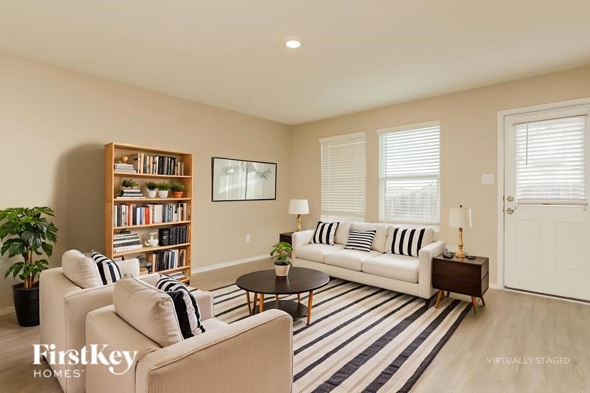 5196 Fowler Crest 4 Beds House for Rent - Photo Gallery 4