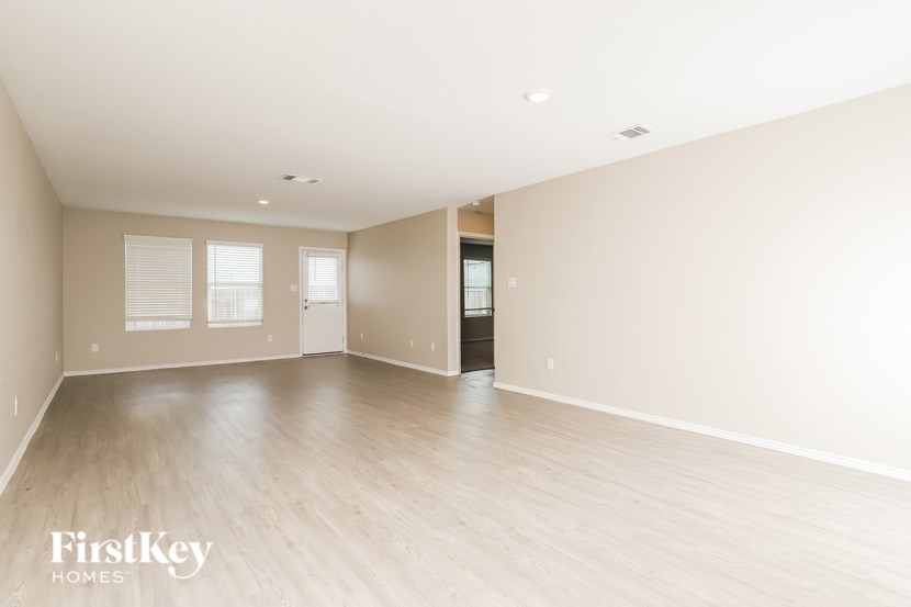 5196 Fowler Crest 4 Beds House for Rent - Photo Gallery 5