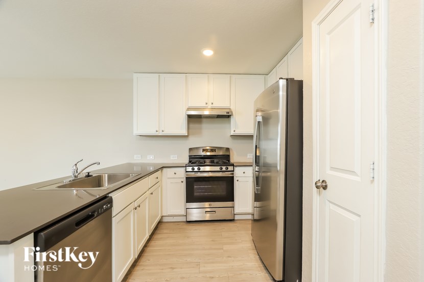 5196 Fowler Crest 4 Beds House for Rent - Photo Gallery 8