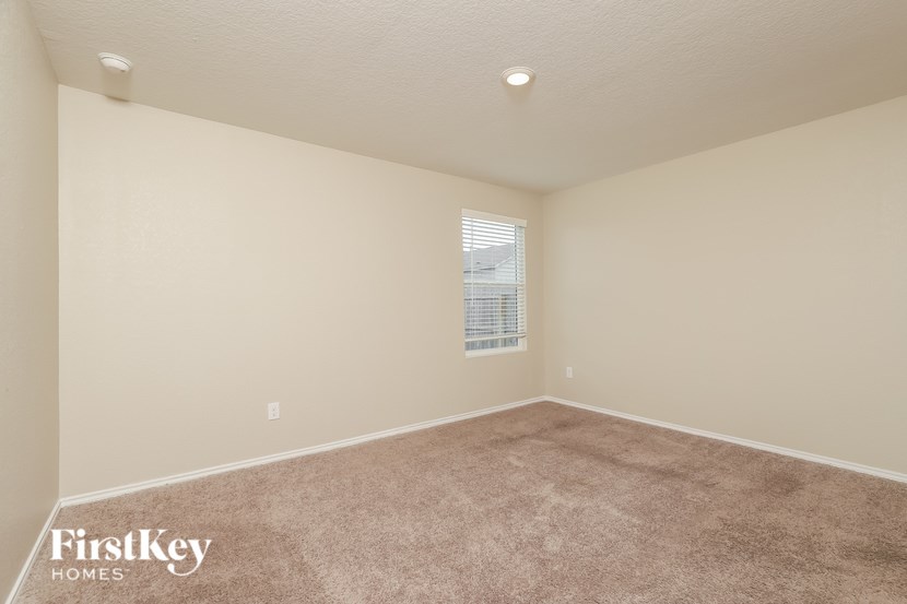 5196 Fowler Crest 4 Beds House for Rent - Photo Gallery 9