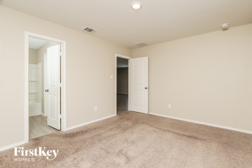 5196 Fowler Crest 4 Beds House for Rent - Photo Gallery 11