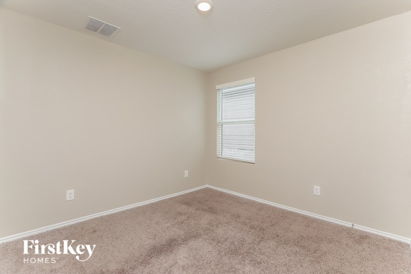 5196 Fowler Crest 4 Beds House for Rent - Photo Gallery 15