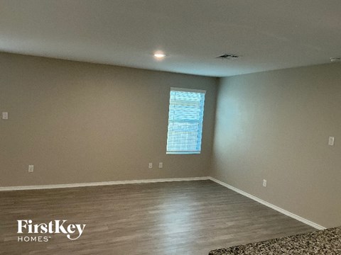 7255 Plow Run 3 Beds Apartment for Rent