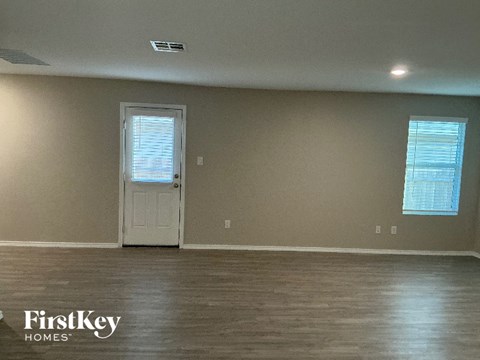 7255 Plow Run 3 Beds Apartment for Rent