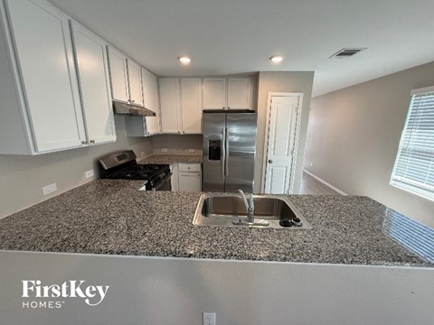 7275 Plow Run 3 Beds Apartment for Rent