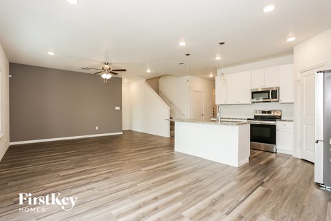 7352 Parkside Place Drive 4 Beds Apartment for Rent