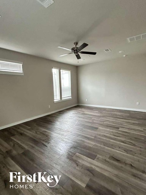 341 N Centro Circle 3 Beds Apartment for Rent