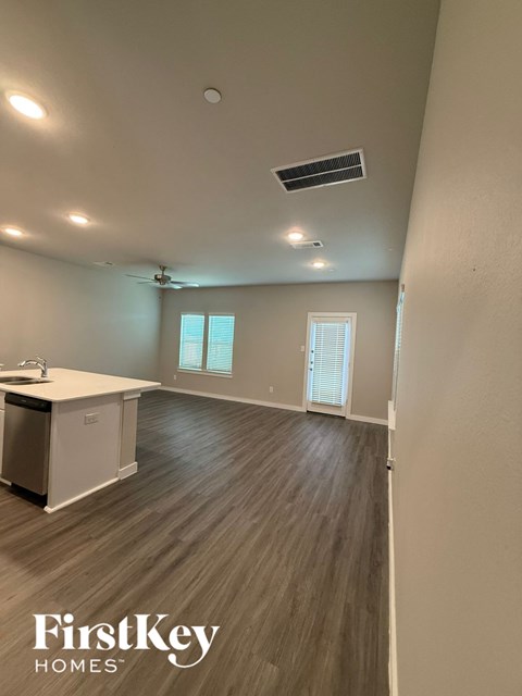 418 S Centro Circle 3 Beds Apartment for Rent