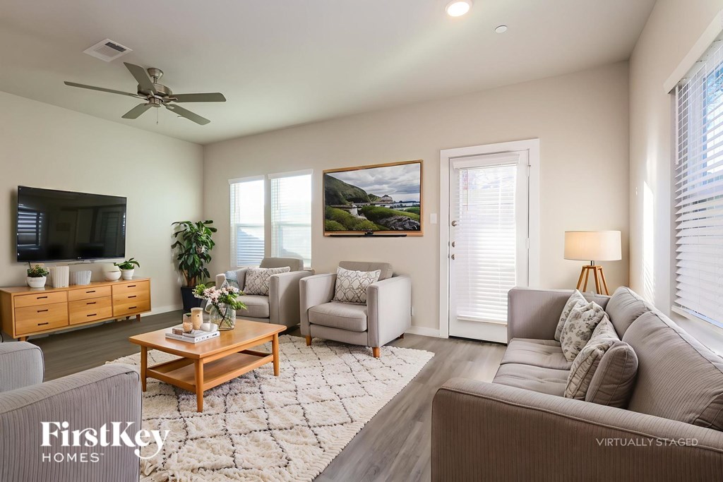 434 S Centro Circle 3 Beds House for Rent - Photo Gallery 4