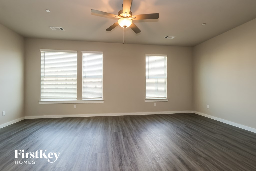 434 S Centro Circle 3 Beds House for Rent - Photo Gallery 11