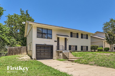 917 Montclair Drive 3 Beds Apartment for Rent