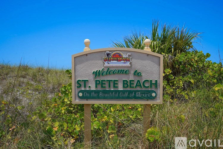 A sign welcoming visitors to St. Pete Beach on the Gulf Coast of Mexico.