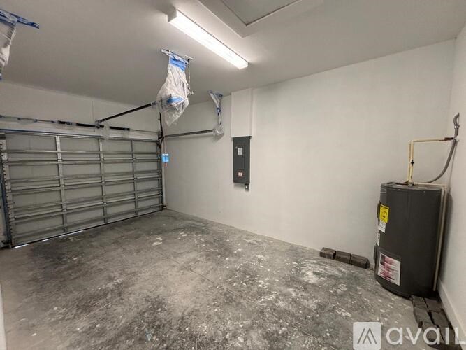 Source URL: https://prod-avail.s3.amazonaws.com/public_images/41499631/listing/c9460f81-f33d-4285-8184-7eaf0b434a46.jpg