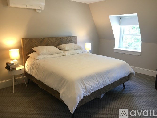 Source URL: https://prod-avail.s3.amazonaws.com/public_images/41515584/listing/Cottage(6of24).jpg