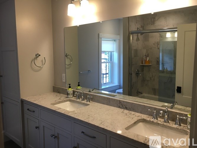 Source URL: https://prod-avail.s3.amazonaws.com/public_images/41515617/listing/Cottage(12of24).jpg