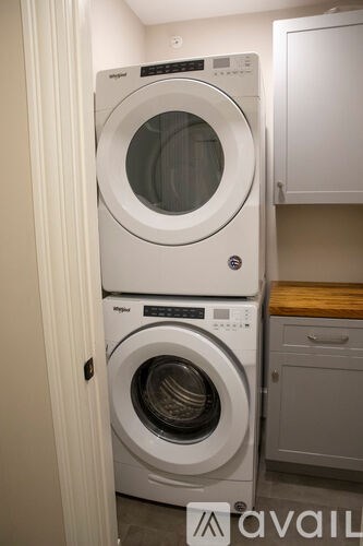 Source URL: https://prod-avail.s3.amazonaws.com/public_images/41515644/listing/Cottage(17of19).jpg