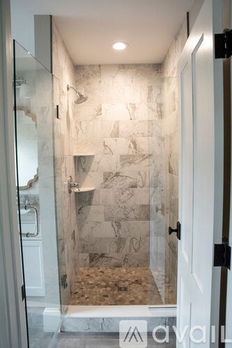 Source URL: https://prod-avail.s3.amazonaws.com/public_images/41515609/listing/Cottage(14of19).jpg