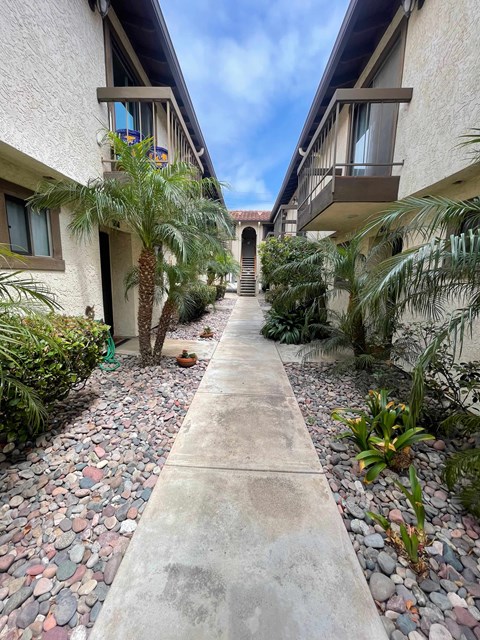 567 F Ave 3 Beds Apartment for Rent