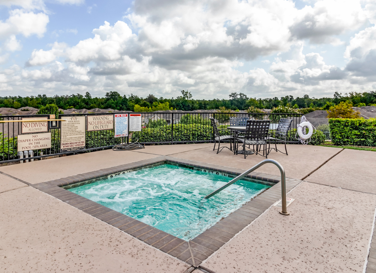 219 N Loop 336 E 1-2 Beds Apartment for Rent