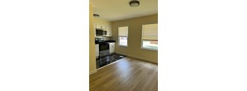 2 Bedrooms, 1 Bathroom