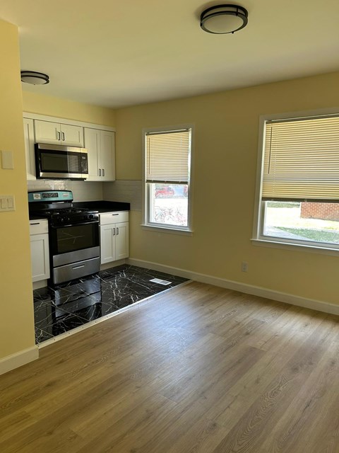 9 Deerfield Park 1-2 Beds Apartment for Rent - Photo Gallery 3