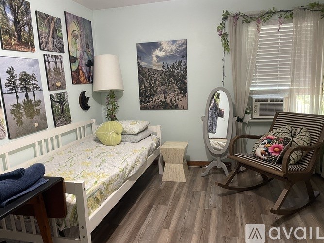 Source URL: https://prod-avail.s3.amazonaws.com/public_images/41510043/listing/IMG_1949.jpeg