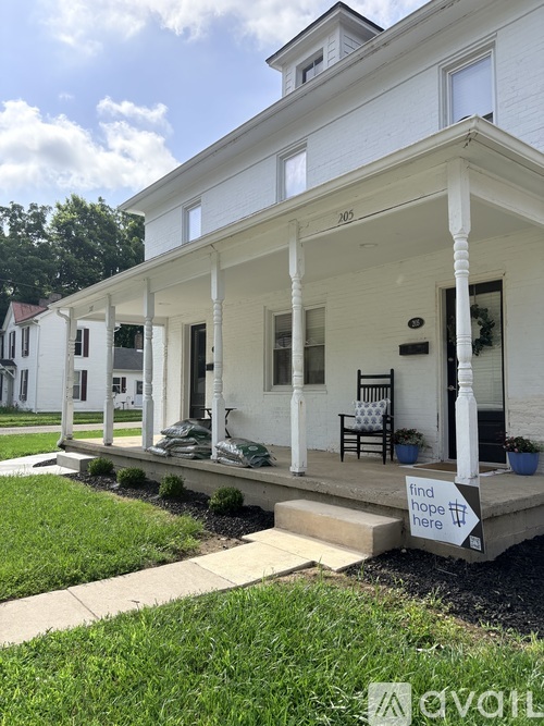 207 East Reynolds Street 2 Beds Apartment for Rent - Photo gallery 3